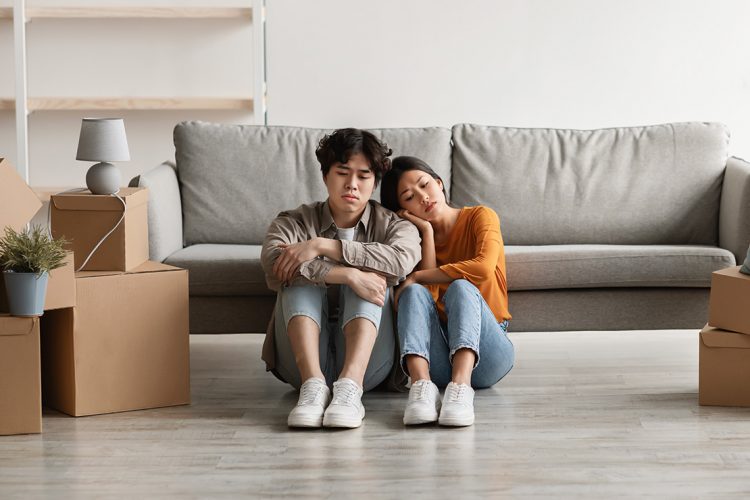 Comprou imóvel de leilão e o morador não sai. E agora?